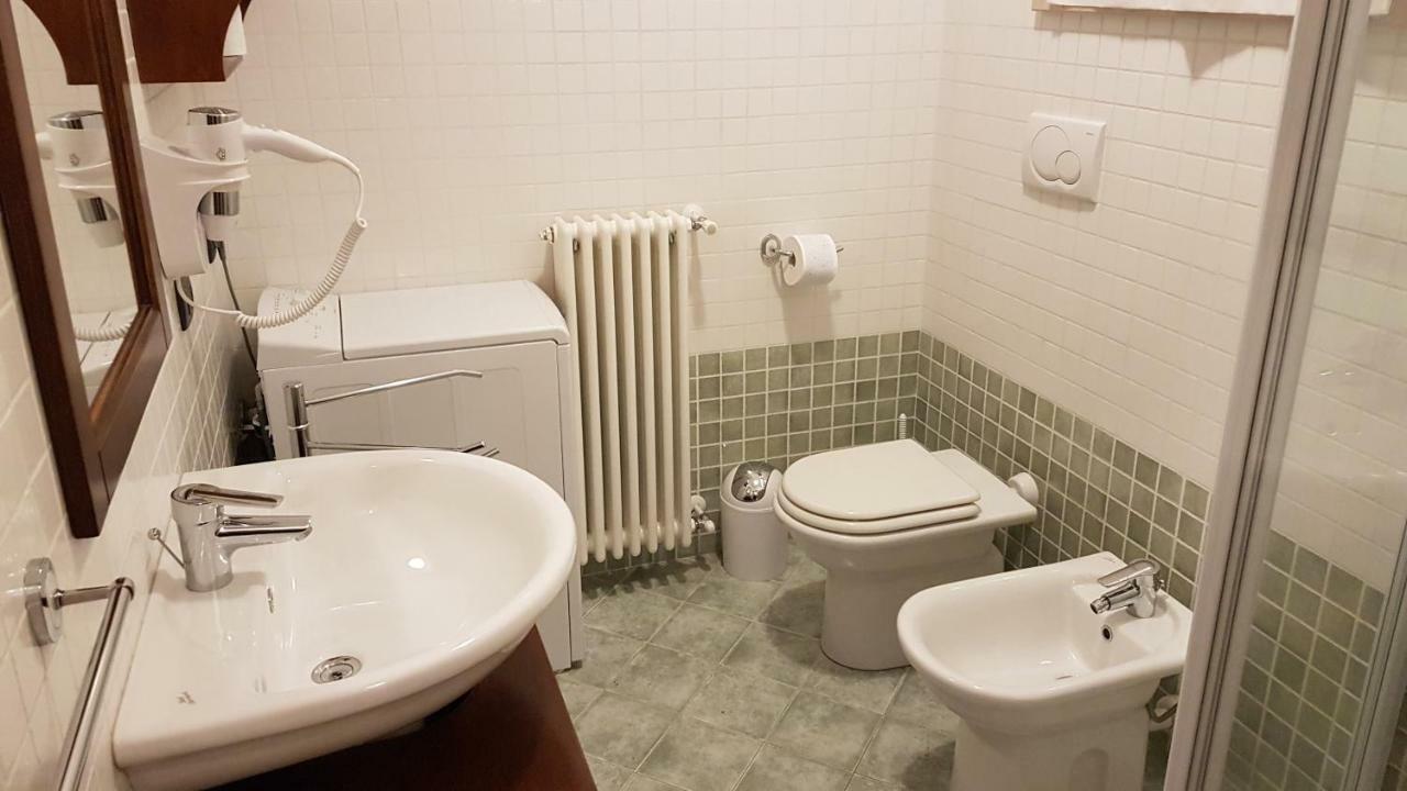 Villa Villacolle Сирмионе Екстериор снимка